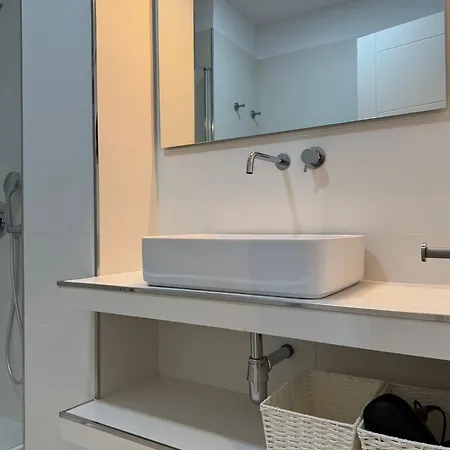 Nuevo Y Luminoso En El Corazón De Apartamento *